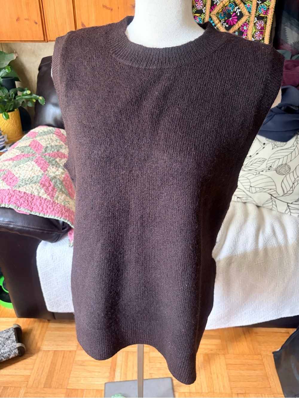 H&M Wool Blend Crew Neck Loose Fit Knitted Sweater Vest Size Small Brown